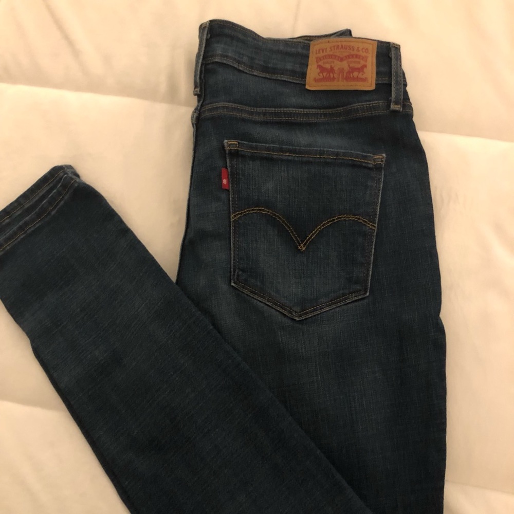 Levi’s jeans size 32